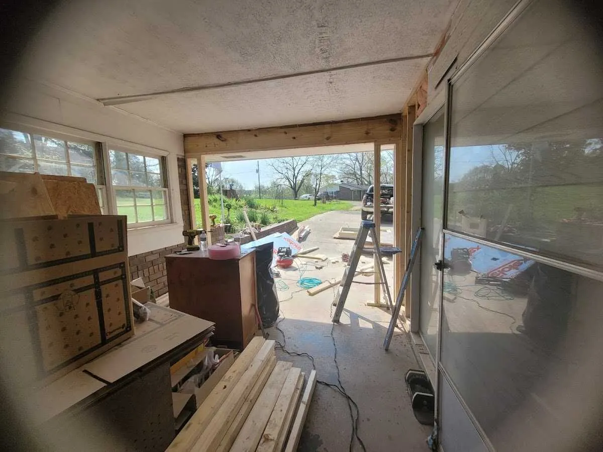 Air movers and dehumidifier for Drying & Dehumidification in Starkville